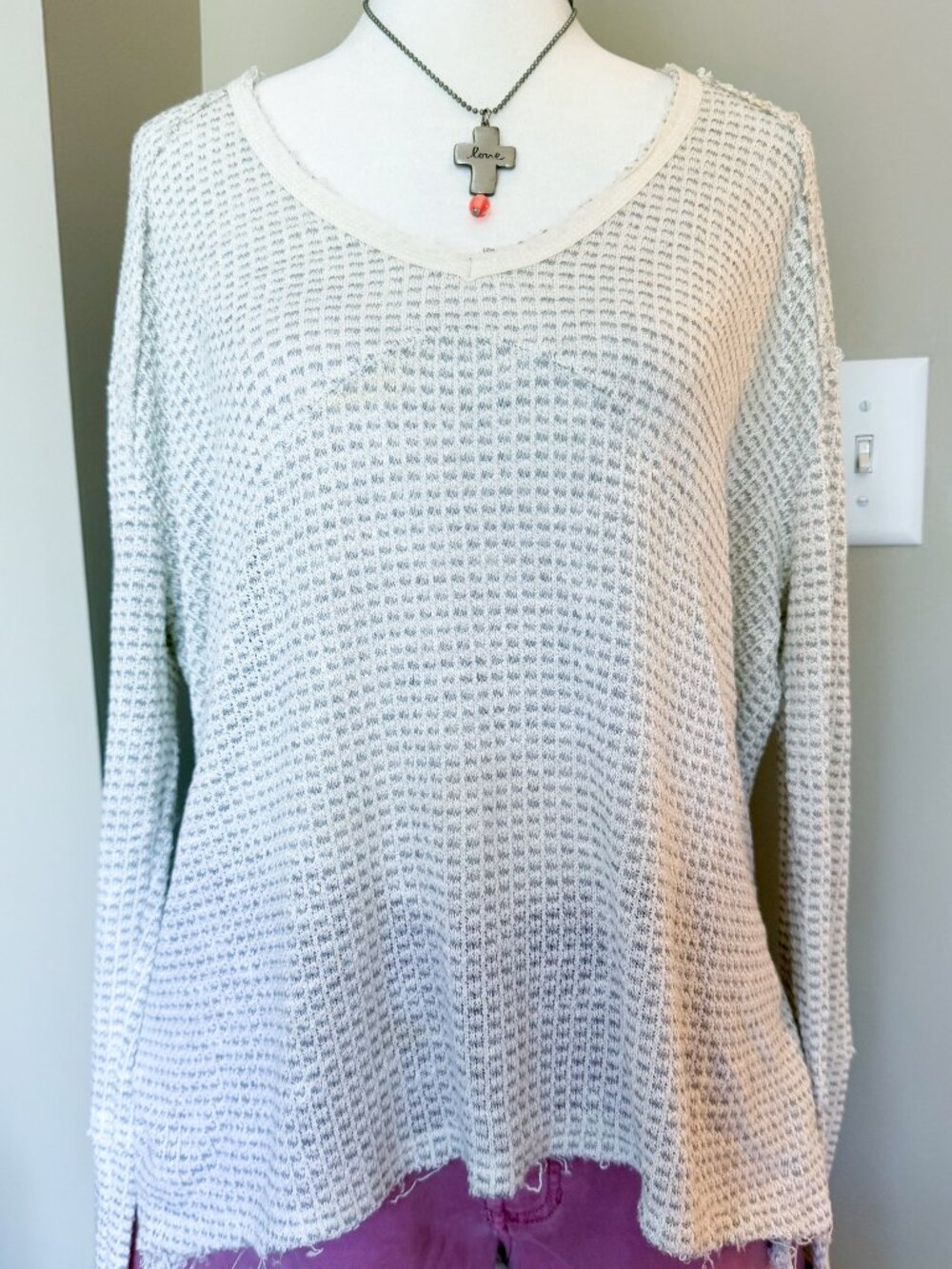 Vintage Havana Lightweight Knit V-Neck Sweater Top – Size Medium